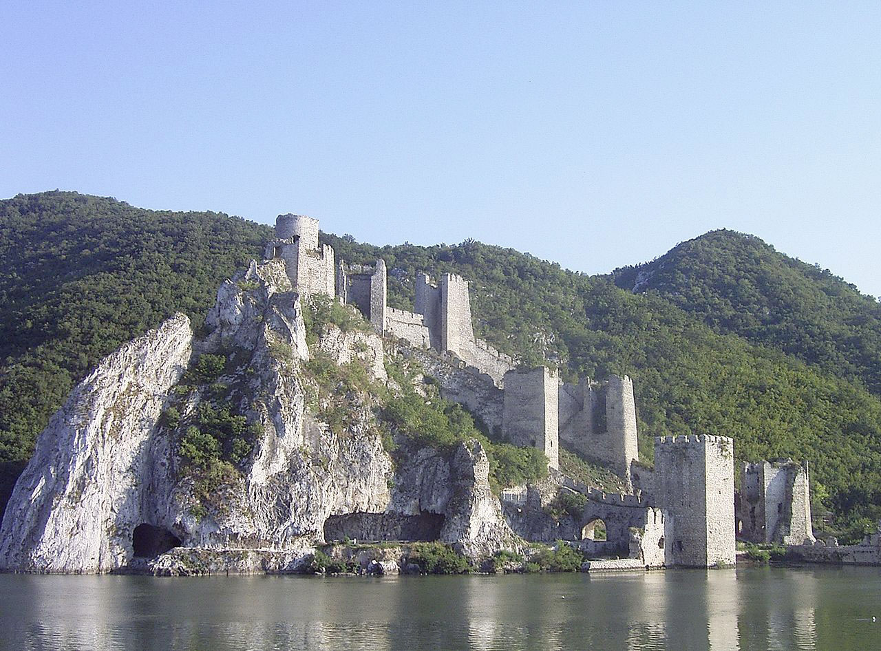 1280px-Golubac_optim