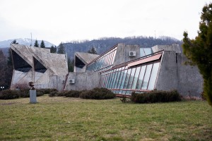 Spomen-Dom-in-Kolašin-photo-by-Luka-Boskovic