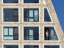 Предавање: ГДЕ СТАНУЈЕ ИДЕНТИТЕТ?